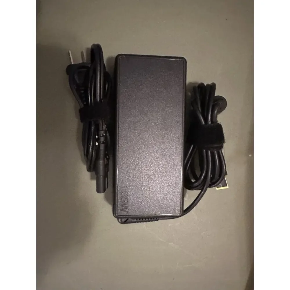 LENOVO ADL135NDC2A 20V 6.75A 135W Genuine Original AC Power Adapter Charger